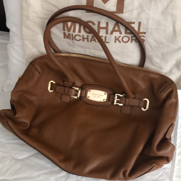Michael Kors Purse - Picture 1 of 1